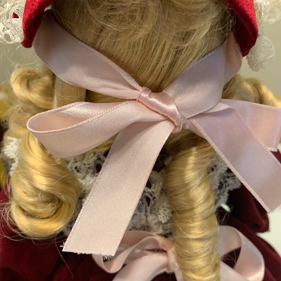 PORCELAIN DOLL VINTAGE 80's Beautiful 16" doll stand included EC Rare - Picture 10 of 15